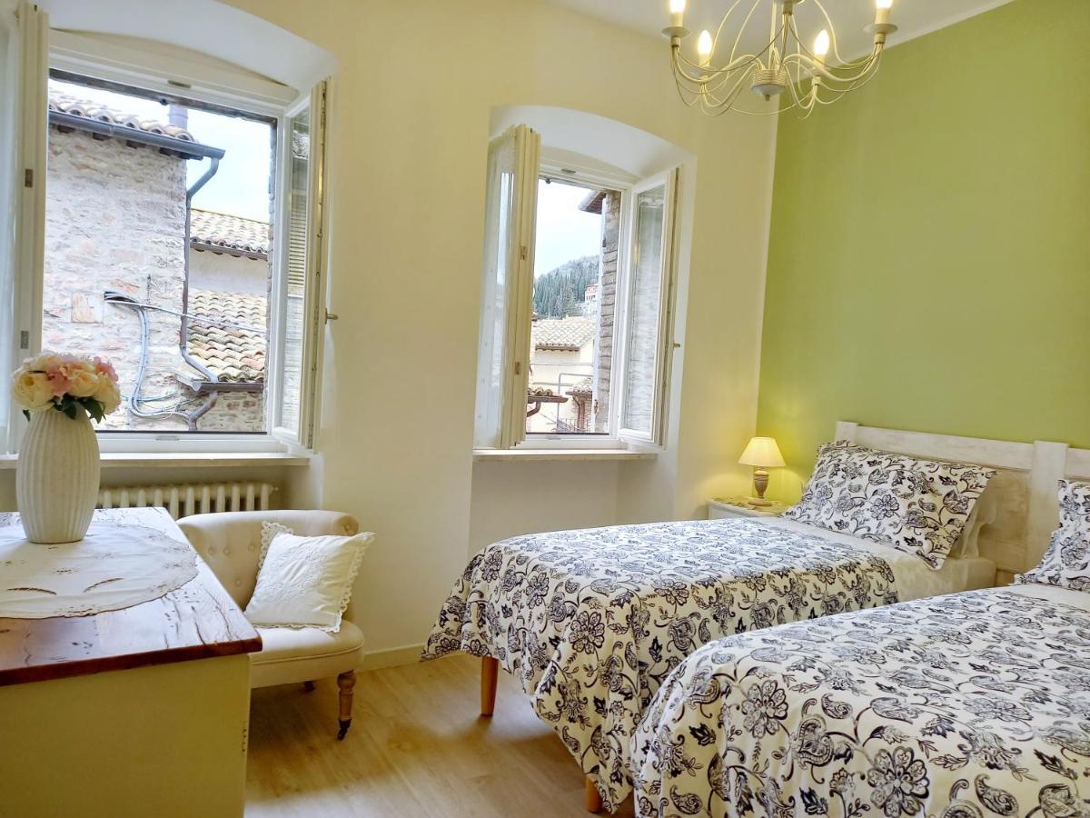 B&B Maison Gabry Assise Extérieur photo